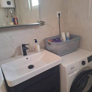 EKSKLUZIVA! 48m2, PREZIDA ,150m od mora, TOP LOKACIJA! ODMAH USELJIVO!