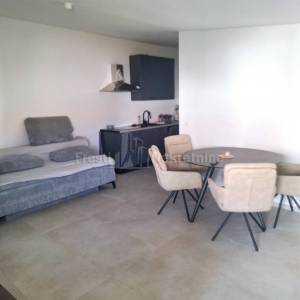 EKSKLUZIVA! 48m2, PREZIDA ,150m od mora, TOP LOKACIJA! ODMAH USELJIVO!