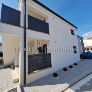 EKSKLUZIVA! VIR-PREZIDA-STAN 48m2, TOP LOKACIJA! ODMAH USELJIVO!