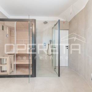 Ekskluzivan stan s bazenom i terasom u centru Opatije – Samo 100 metara od mora