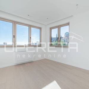 Ekskluzivan stan s bazenom i terasom u centru Opatije – Samo 100 metara od mora