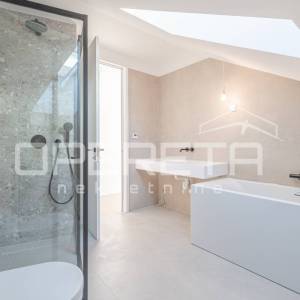 Ekskluzivan stan s bazenom i terasom u centru Opatije – Samo 100 metara od mora