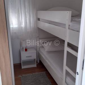 Ekskluzivno, okolica Trogira, kuća na samome moru, prodaja