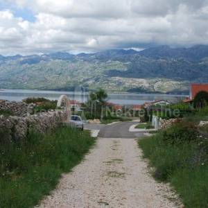 *EKSKLUZIVNO PRAVO POSREDOVANJA, RAŽANAC, KUĆA 142m2, OTVOREN  POGLED!