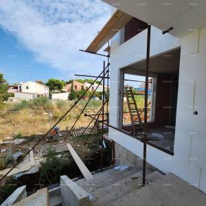 Fažana! Dvojna kuća s garažom u neposrednoj blizini mora i plaža!