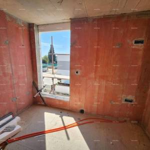 Fažana! Dvojna kuća s garažom u neposrednoj blizini mora i plaža!