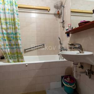 Ferenščica, trosoban stan, 80 m2 + spremište, tramvaj zona