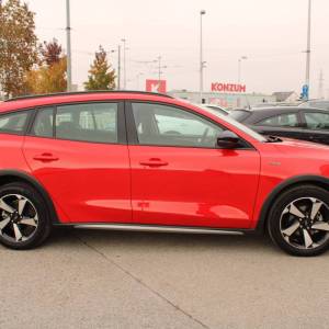 Ford Focus Karavan Active 1.0 Ecoboost *LED, NAVIGACIJA*
