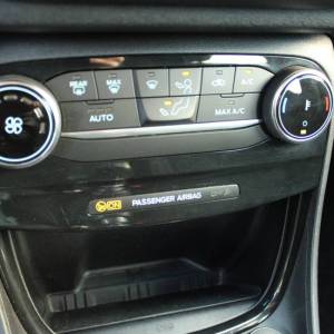 Ford Puma 1.0 Ecoboost Titanium *NAVIGACIJA*