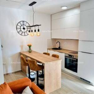 Garsonjera Medulin. novogradnja na Šarajama. 10 min. lagane šetnje do hotela i mora.