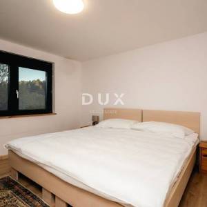 GORSKI KOTAR, MRKOPALJ - novoadaptirana goranska kuća s velikom okućnicom