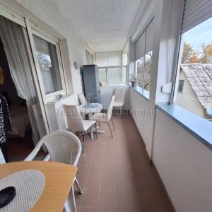 GOSPIĆ,CENTAR, STAN 46,18 m2 NAMJEŠTEN, 1.KAT, TOP LOKACIJA