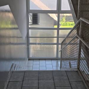 GOSPIĆ,CENTAR, STAN 46,18 m2 NAMJEŠTEN, 1.KAT, TOP LOKACIJA