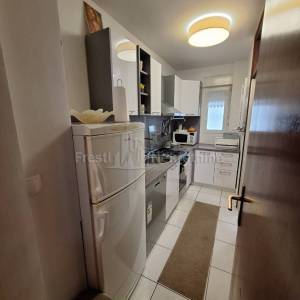 GOSPIĆ,CENTAR, STAN 46,18 m2 NAMJEŠTEN, 1.KAT, TOP LOKACIJA