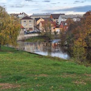 GOSPIĆ,CENTAR, STAN 46,18 m2 NAMJEŠTEN, 1.KAT, TOP LOKACIJA