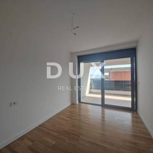 GRAD KRK, CENTAR - Dvoetažni penthouse s bazenom i panoramskim pogledom