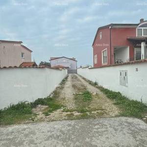 Građevinska parcela s projektom – Valdebek, Pula