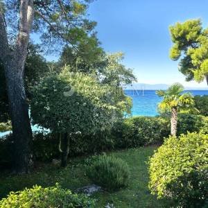 Građevinsko zemljište prvi red do mora – Malinska!