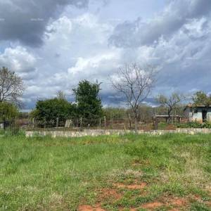 Građevinsko Zemljište  s Pravomoćnom Građevinskom Dozvolom, Kaštelir- Labinci