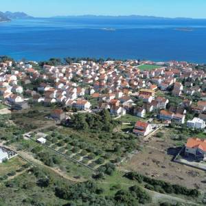 GRAĐEVINSKO ZEMLJIŠTE U OREBIĆU - INVESTICIJA!