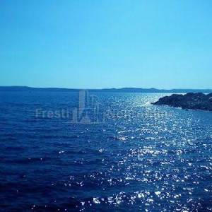 GRAĐEVINSKO ZEMLJIŠTE - UGLJAN 606 M2