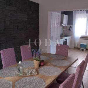 Grižane-kuća sa bazenom