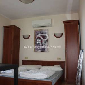 Hotel - Apartmanska kuća Medulin s bazenom i pogledom na more 