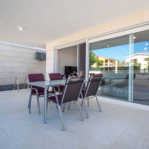 Hrvatska, Vir, dvojna kuća s bazenom i pogledom na more, 187 m²