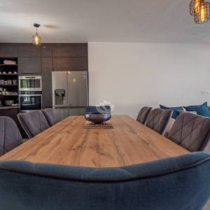 Hrvatska, Vir, dvojna kuća s bazenom i pogledom na more, 187 m²