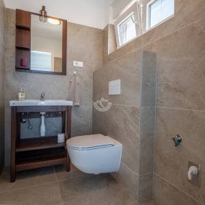 Hrvatska, Vir, dvojna kuća s bazenom i pogledom na more, 187 m²