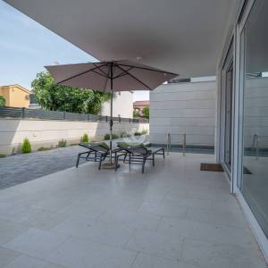 Hrvatska, Vir, dvojna kuća s bazenom i pogledom na more, 187 m²