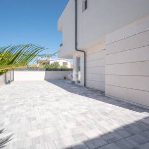 Hrvatska, Vir, dvojna kuća s bazenom i pogledom na more, 187 m²