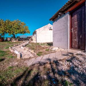 Hrvatska, Zadar, Jovići – Mala kamena kuća na zemljištu od 760 m², 32 m² stambenog prostora