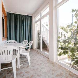 Hrvatska, Zadar, otok Vir – Apartmanska kuća s 2 namještena apartmana, 500 m od plaže, idealna za turistički najam, u mirnom ok...