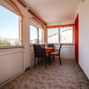 Hrvatska, Zadar, otok Vir – Apartmanska kuća s 2 namještena apartmana, 500 m od plaže, idealna za turistički najam, u mirnom ok...