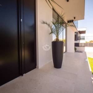 Hrvatska, Zadar, Privlaka – luksuzna vila s bazenom i whirlpoolom, 198 m², 130 m do plaže