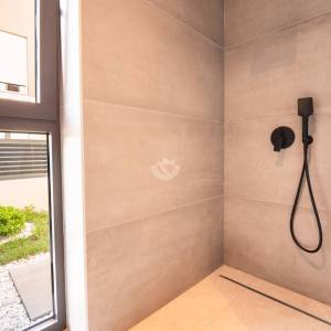 Hrvatska, Zadar, Privlaka – luksuzna vila s bazenom i whirlpoolom, 198 m², 130 m do plaže