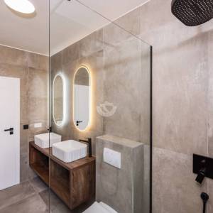 Hrvatska, Zadar, Privlaka – Moderan stan u Sabunikama, 108 m², pogled na more, 500 m do plaže