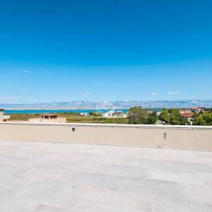 Hrvatska, Zadar, Privlaka – Penthouse apartman s krovnom terasom, pogledom na more i 121 m² stambenog prostora