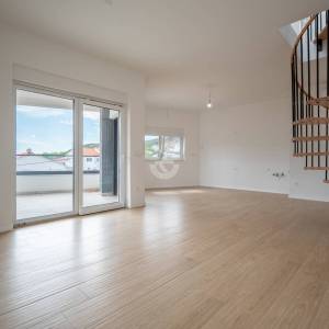 Hrvatska, Zadar, Vinjerac – penthouse s krovnom terasom i pogledom na more