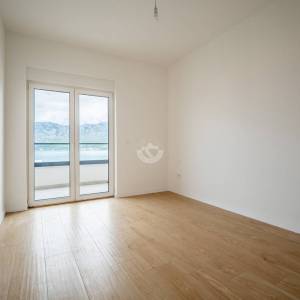 Hrvatska, Zadar, Vinjerac – penthouse s krovnom terasom i pogledom na more