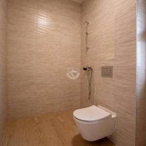 Hrvatska, Zadar, Vinjerac – penthouse s krovnom terasom i pogledom na more