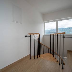 Hrvatska, Zadar, Vinjerac – penthouse s krovnom terasom i pogledom na more