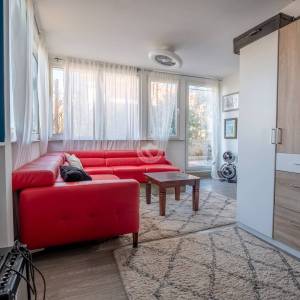 Hrvatska, Zadar, Vir – Dvostambena kuća s dvije odvojene stambene jedinice, 106 m²