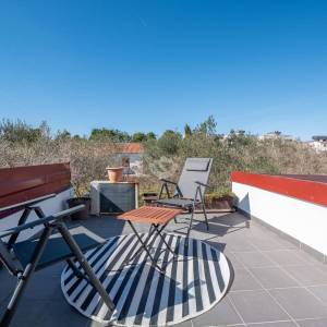 Hrvatska, Zadar, Vir – Dvostambena kuća s dvije odvojene stambene jedinice, 106 m²