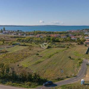 Hrvatska, Zadar, Vrsi, građevinsko zemljište s pogledom na more – investicijska prilika s mogućnošću proširenja, 956 m² – 5.025...