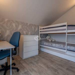 Hrvatska, Zadar, Vrsi, Kuća 140m², s garažom i odvojenim stanom