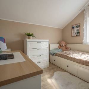 Hrvatska, Zadar, Vrsi, Kuća 140m², s garažom i odvojenim stanom