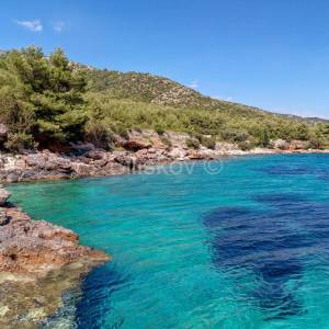 HVAR, Gromin Dolac, građevinsko stambeno