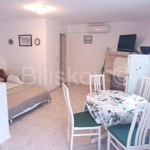 Hvar, Hvar, jednosoban stan 43 m2 + veranda 14 m2